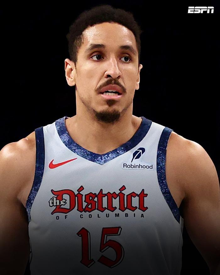 开云-尼克斯底薪签约布罗格登，麦克布朗帅位受关注