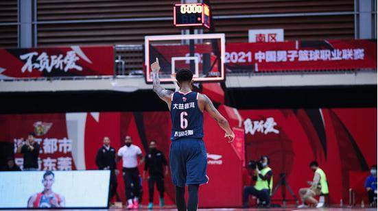 开云体育下载-【观察】马尚受伤引发连锁反应 小虎们能否扛起大梁