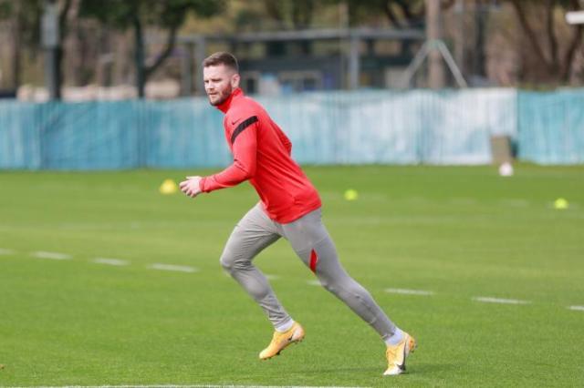 开云app-海港：迈斯托罗维奇左膝十字韧带断裂 需恢复6-8月